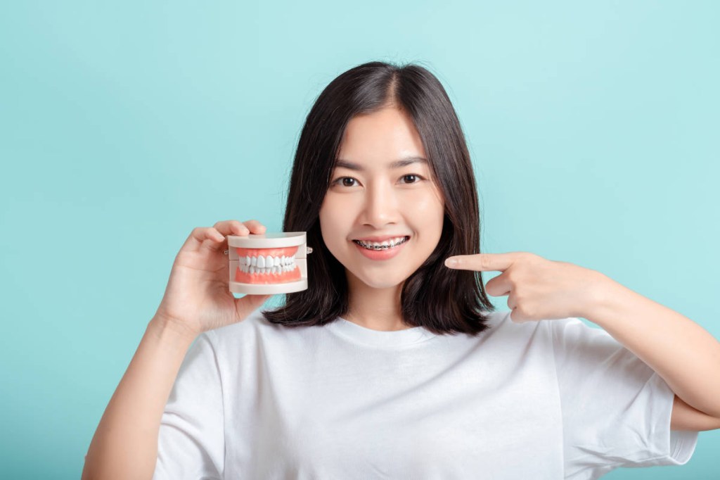 Gigi Copot Saat Remaja, Apa Bisa Tumbuh&nbsp;Lagi?