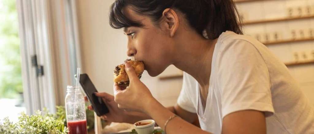 Kenapa Makan Cepat Bikin Gemuk dan&nbsp;Diabetes?